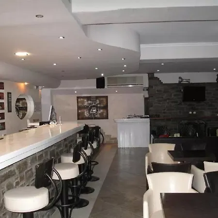 尼科拉斯酒店 Páros