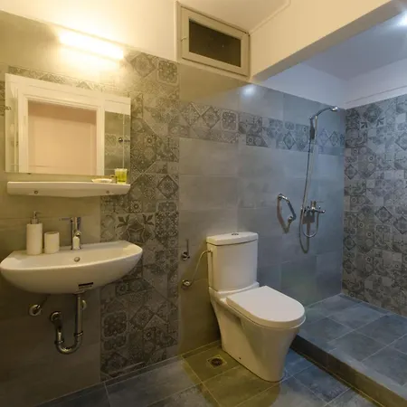 尼科拉斯酒店 3*