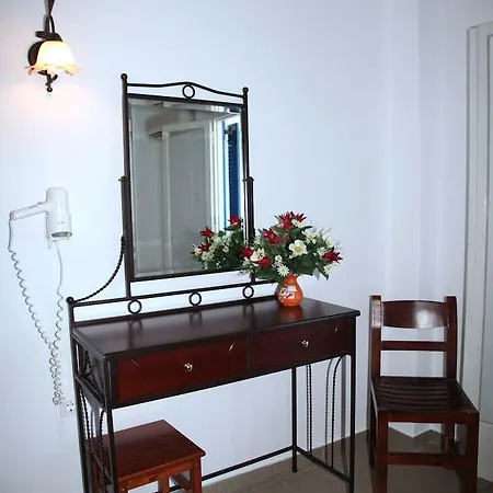 尼科拉斯酒店 3*