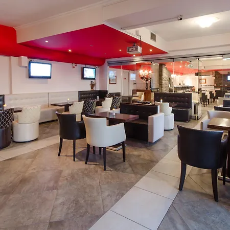 尼科拉斯酒店 3*