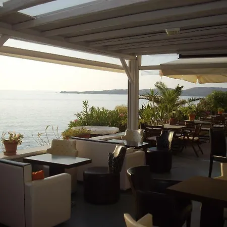 尼科拉斯酒店 酒店