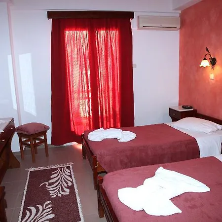 尼科拉斯酒店 3*