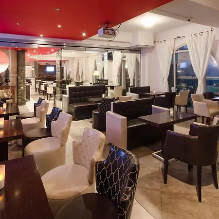 尼科拉斯酒店 酒店