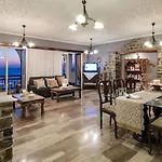 호텔 Nikolas 3*