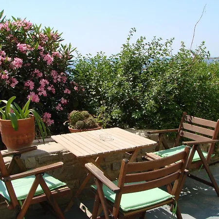 Hotel Nikolas 3*