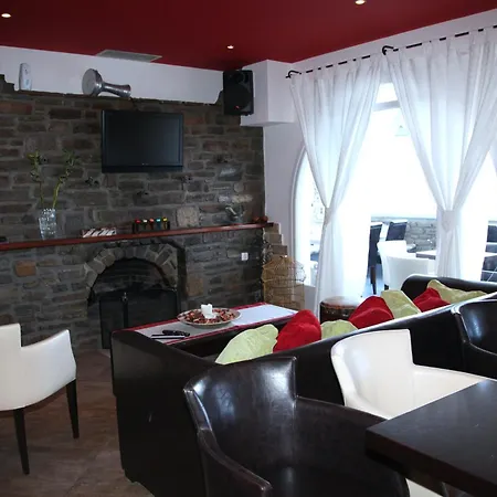 Hotel Nikolas 3*