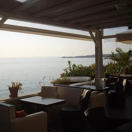Hotel Nikolas 3*